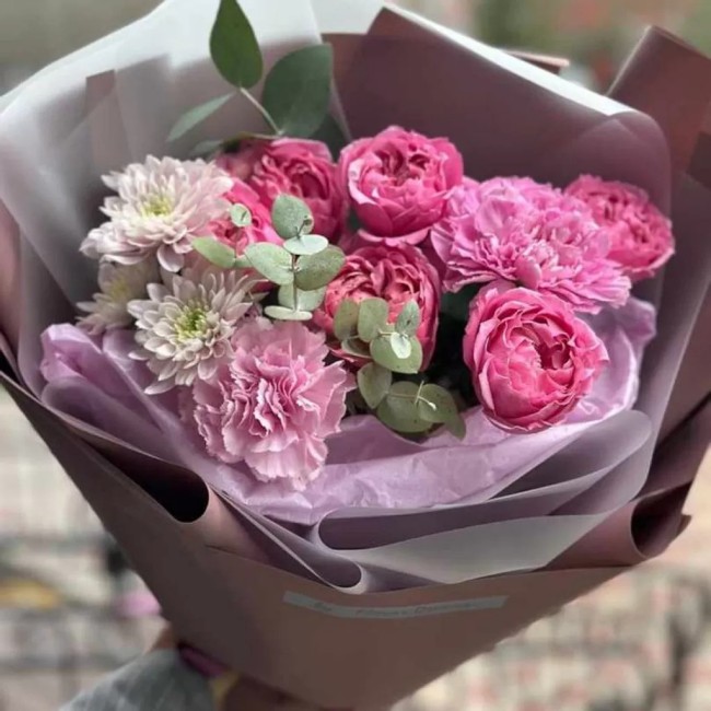 Букет цветов "Звездная колыбель" Букет цветов "Звездная колыбель"